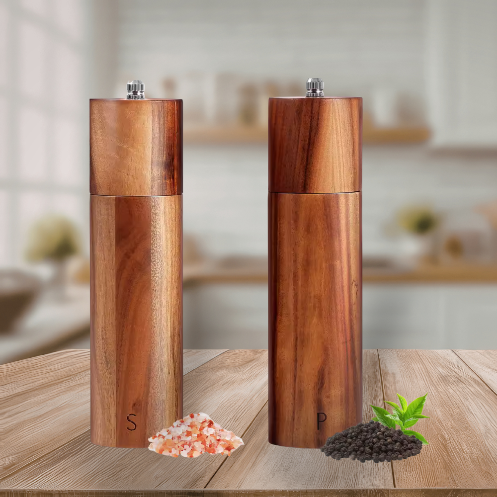 Pfeffer und Salzmühle aus Akazienholz